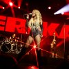 Foto Erika Vikman te Erika Vikman - 10/10 - Melkweg