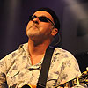 Foto Paul Carrack te Bospop 2009