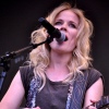 Foto Ilse DeLange te Bevrijdingsfestival Overijssel 2011