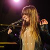Foto Julia Stone op Motel Mozaique 2012