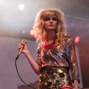 Foto The Asteroids Galaxy Tour te Bevrijdingsfestival Overijssel 2012