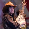 Foto Eric Sardinas te Bevrijdingsfestival Overijssel 2012