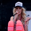 Foto The Asteroids Galaxy Tour op Pinkpop 2012 - Zaterdag