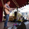 Foto Jaimi Faulkner te Bevrijdingsfestival Overijssel 2013