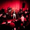 Foto op Axelle Red - 10/10 - People's Place