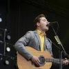 Douwe Bob foto Bevrijdingsfestival Overijssel 2014