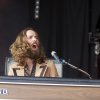 Foto DeWolff te Bevrijdingsfestival Overijssel 2014