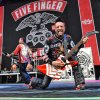 Foto Five Finger Death Punch op Graspop Metal Meeting 2015