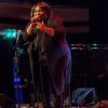 Ruby Turner foto Jools Holland met Louise Marshall en Ruby Turner