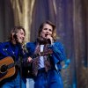 Foto Ilse DeLange te Bevrijdingsfestival Overijssel 2019