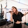 Foto Vera Bon op Bevrijdingsfestival Overijssel 2022