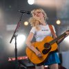 Foto Maisie Peters op Pinkpop 2023 - Vrijdag