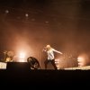 Foto girl in red te Lowlands 2023 - vrijdag