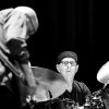 Foto Anton Fig op Oz Noy Trio w/ Anton Fig & Jimmy Haslip - 17/10 - Boerderij