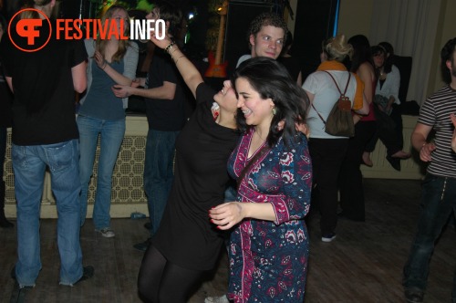 Sfeerfoto Babylon Circus - 21/2 - Luxor Live