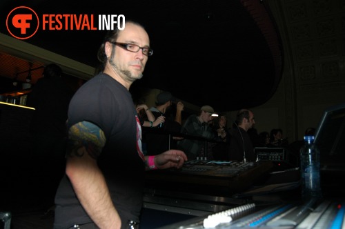 Sfeerfoto Babylon Circus - 21/2 - Luxor Live