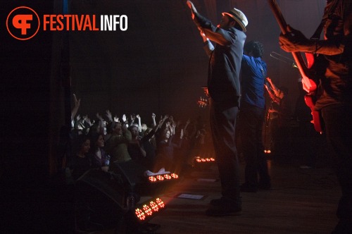 Sfeerfoto Babylon Circus - 21/2 - Luxor Live