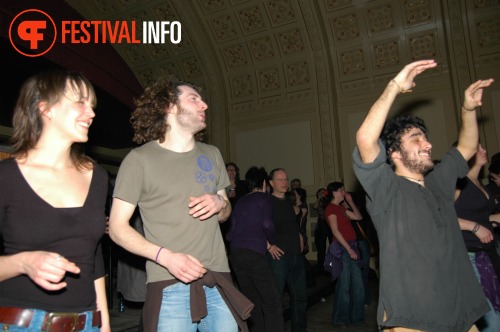 Sfeerfoto Babylon Circus - 21/2 - Luxor Live