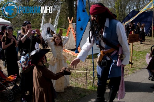 Sfeerfoto Elf Fantasy Fair 2010 - zaterdag 24 april