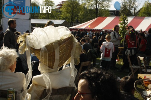 Sfeerfoto Bevrijdingspop Haarlem 2010 - woensdag 5 mei