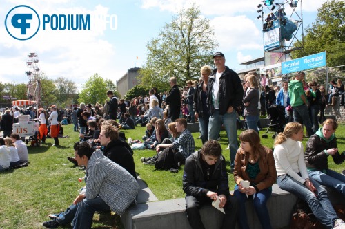 Sfeerfoto Bevrijdingsfestival Overijssel 2010 - woensdag 5 mei