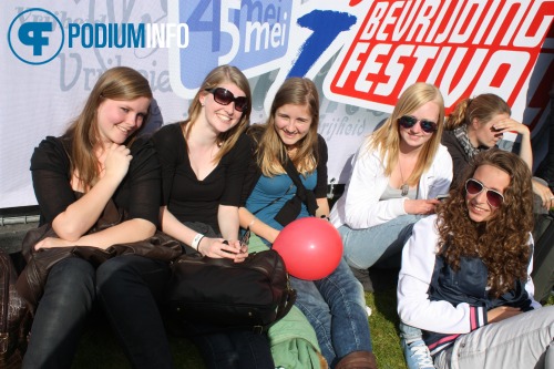 Sfeerfoto Bevrijdingsfestival Overijssel 2010 - woensdag 5 mei