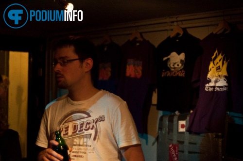 Sfeerfoto Incubated 07 - 7/4 - Paradox