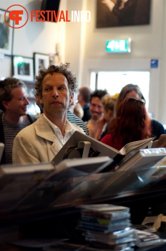 Sfeerfoto Record Store Day Amsterdam - zaterdag 16 april 2011