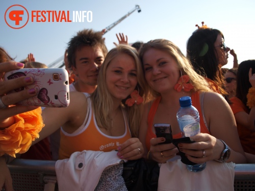 Sfeerfoto Koninginnedag Museumplein - zaterdag 30 april 2011