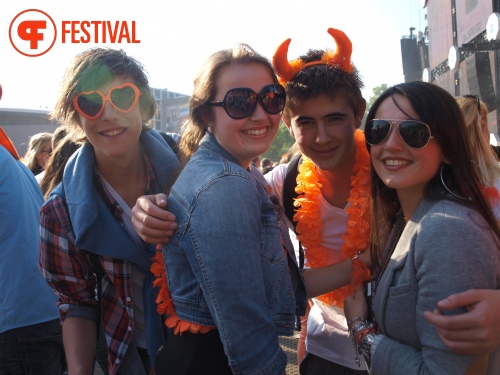 Sfeerfoto Koninginnedag Museumplein - zaterdag 30 april 2011