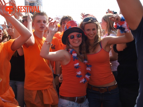 Sfeerfoto Koninginnedag Museumplein - zaterdag 30 april 2011