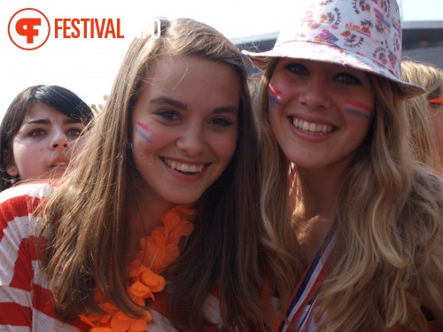 Sfeerfoto Koninginnedag Museumplein - zaterdag 30 april 2011