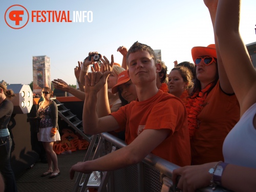 Sfeerfoto Koninginnedag Museumplein - zaterdag 30 april 2011