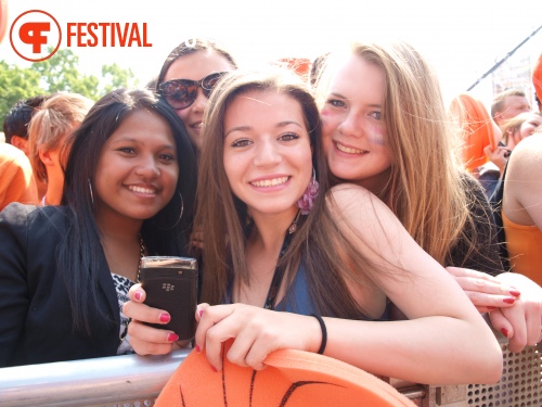 Sfeerfoto Koninginnedag Museumplein - zaterdag 30 april 2011