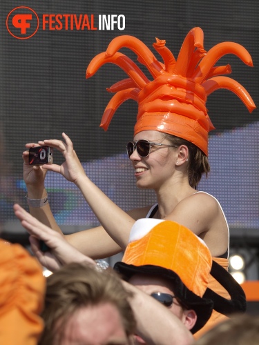 Sfeerfoto Koninginnedag Museumplein - zaterdag 30 april 2011