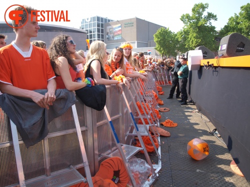 Sfeerfoto Koninginnedag Museumplein - zaterdag 30 april 2011