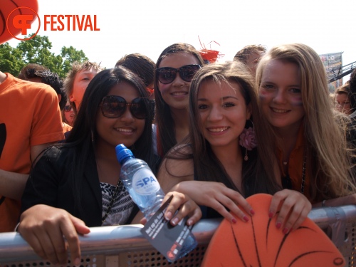 Sfeerfoto Koninginnedag Museumplein - zaterdag 30 april 2011