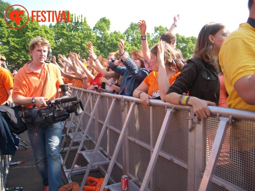 Sfeerfoto Koninginnedag Museumplein - zaterdag 30 april 2011