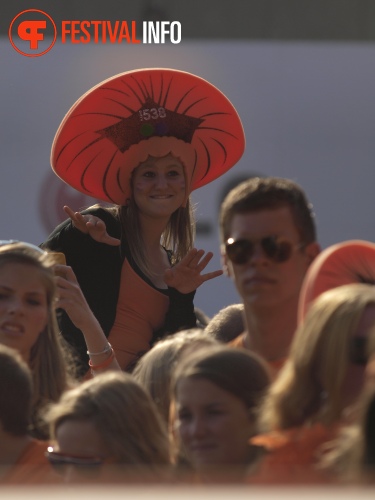 Sfeerfoto Koninginnedag Museumplein - zaterdag 30 april 2011