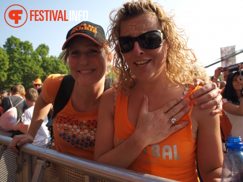 Sfeerfoto Koninginnedag Museumplein - zaterdag 30 april 2011