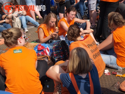 Sfeerfoto Koninginnedag Museumplein - zaterdag 30 april 2011