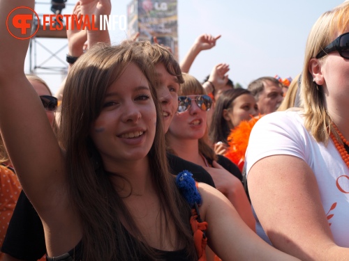 Sfeerfoto Koninginnedag Museumplein - zaterdag 30 april 2011