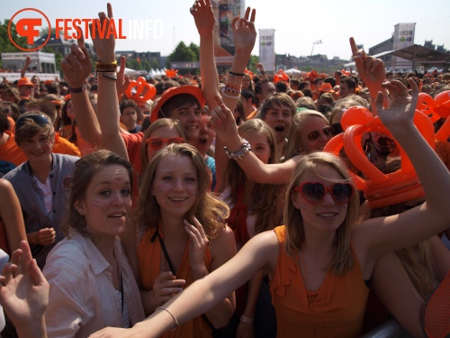 Sfeerfoto Koninginnedag Museumplein - zaterdag 30 april 2011