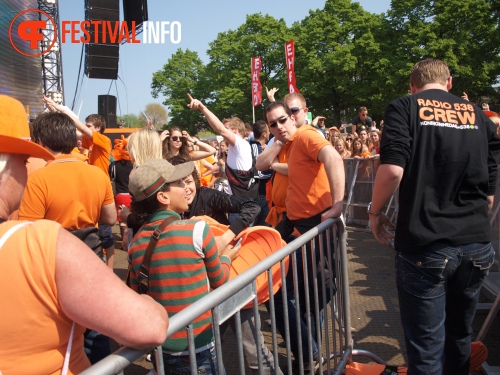 Sfeerfoto Koninginnedag Museumplein - zaterdag 30 april 2011