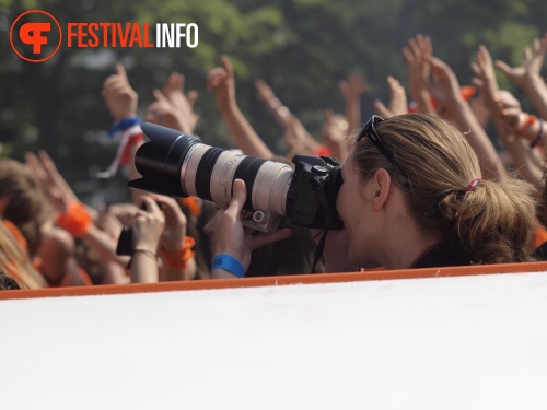 Sfeerfoto Koninginnedag Museumplein - zaterdag 30 april 2011