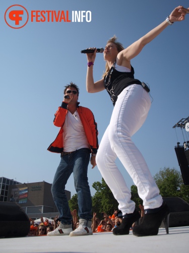 Sfeerfoto Koninginnedag Museumplein - zaterdag 30 april 2011