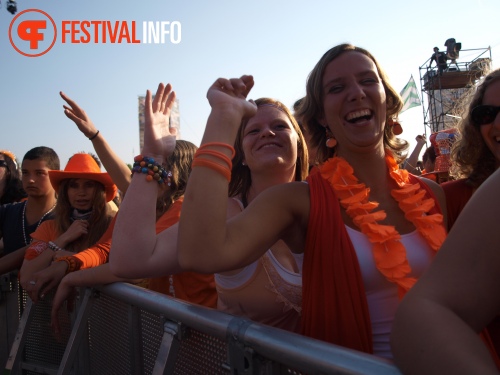 Sfeerfoto Koninginnedag Museumplein - zaterdag 30 april 2011