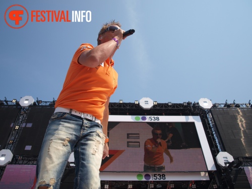 Sfeerfoto Koninginnedag Museumplein - zaterdag 30 april 2011