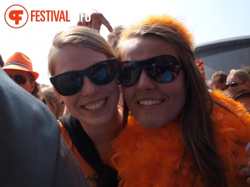 Sfeerfoto Koninginnedag Museumplein - zaterdag 30 april 2011