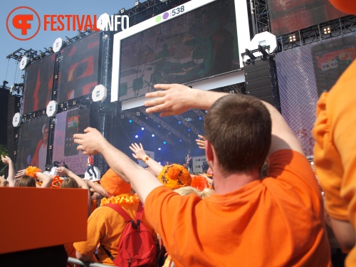 Sfeerfoto Koninginnedag Museumplein - zaterdag 30 april 2011